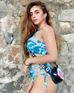 Aliya Indian Escorts